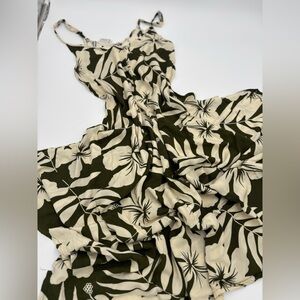 Floral 
boho 
Hawaii forest 
Floral 
Tropical print 
Asymmetrical hem 
vacation